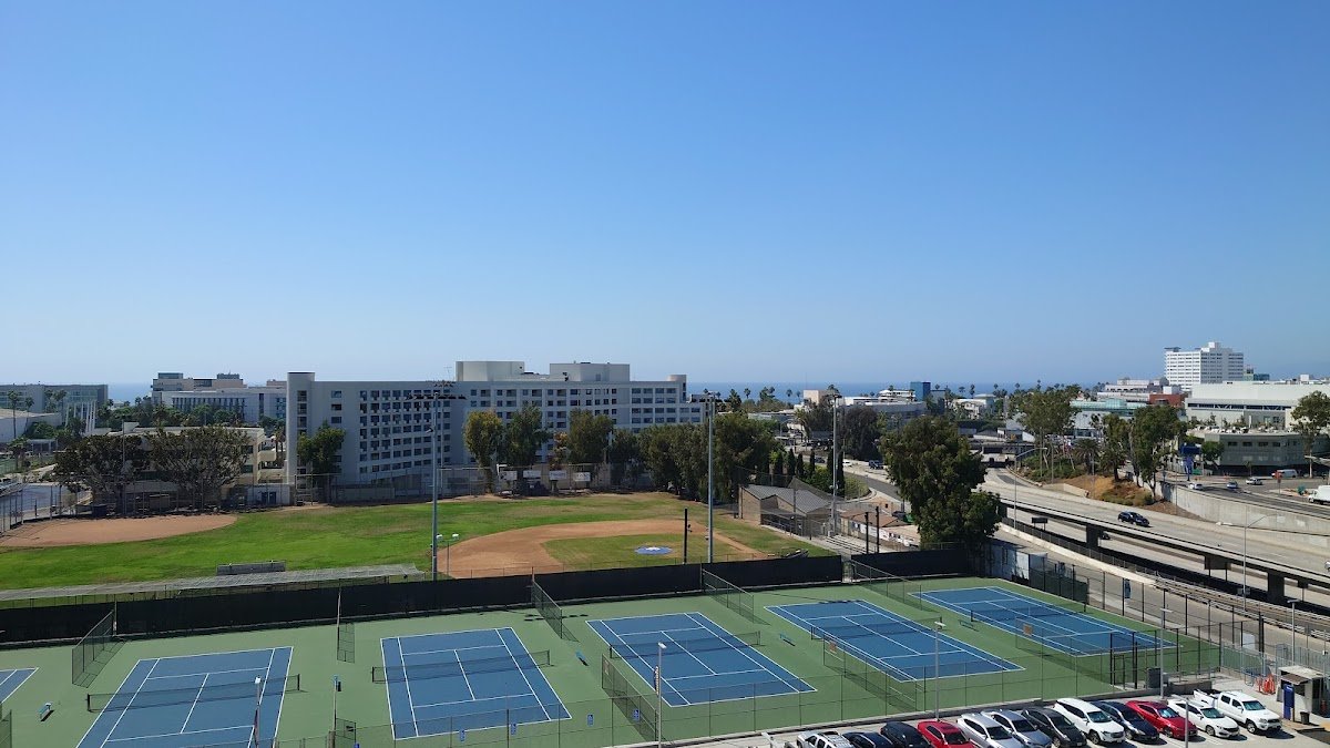 Santa Monica High School (Tennis Court)