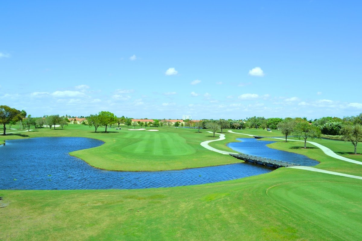 Lago Mar Country Club (Tennis Court)