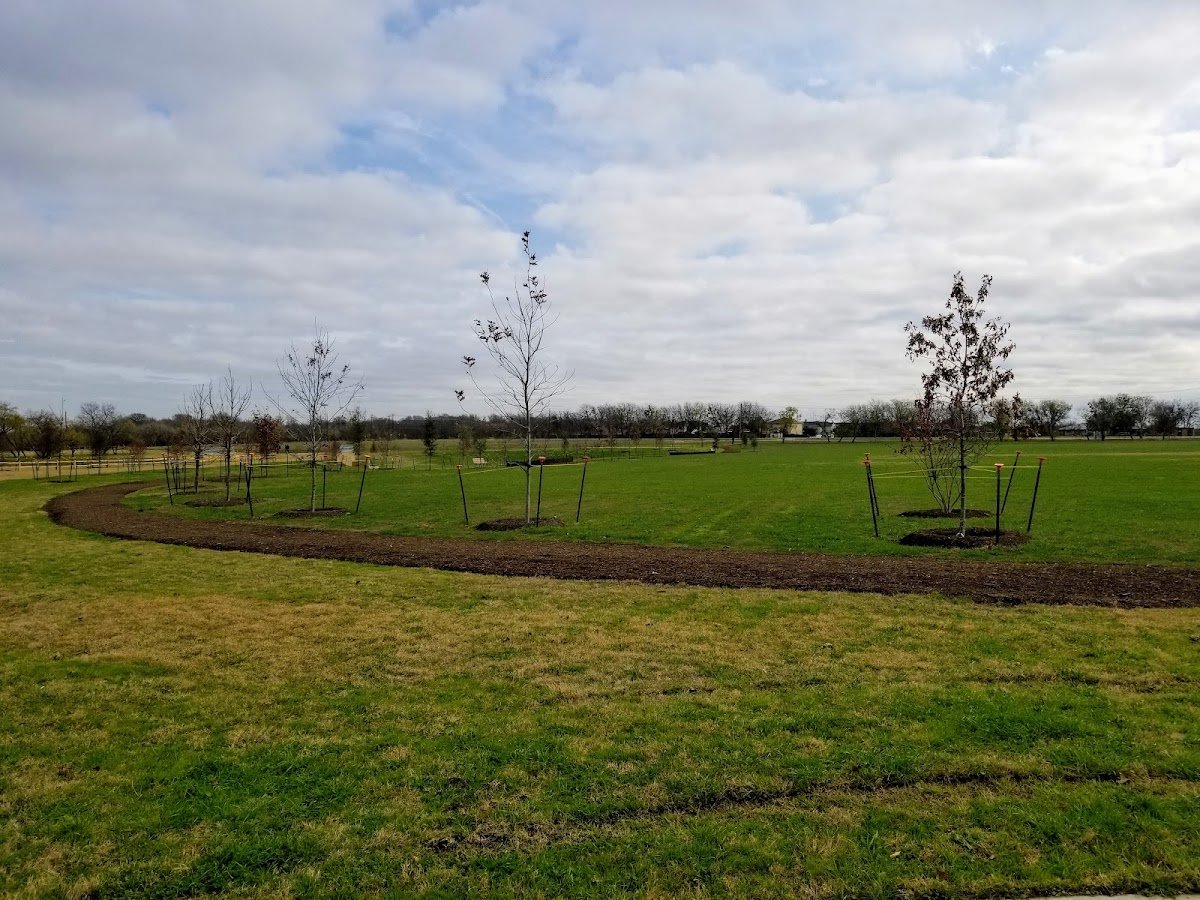 Onion Creek Metropolitan Park – tennis court in Austin