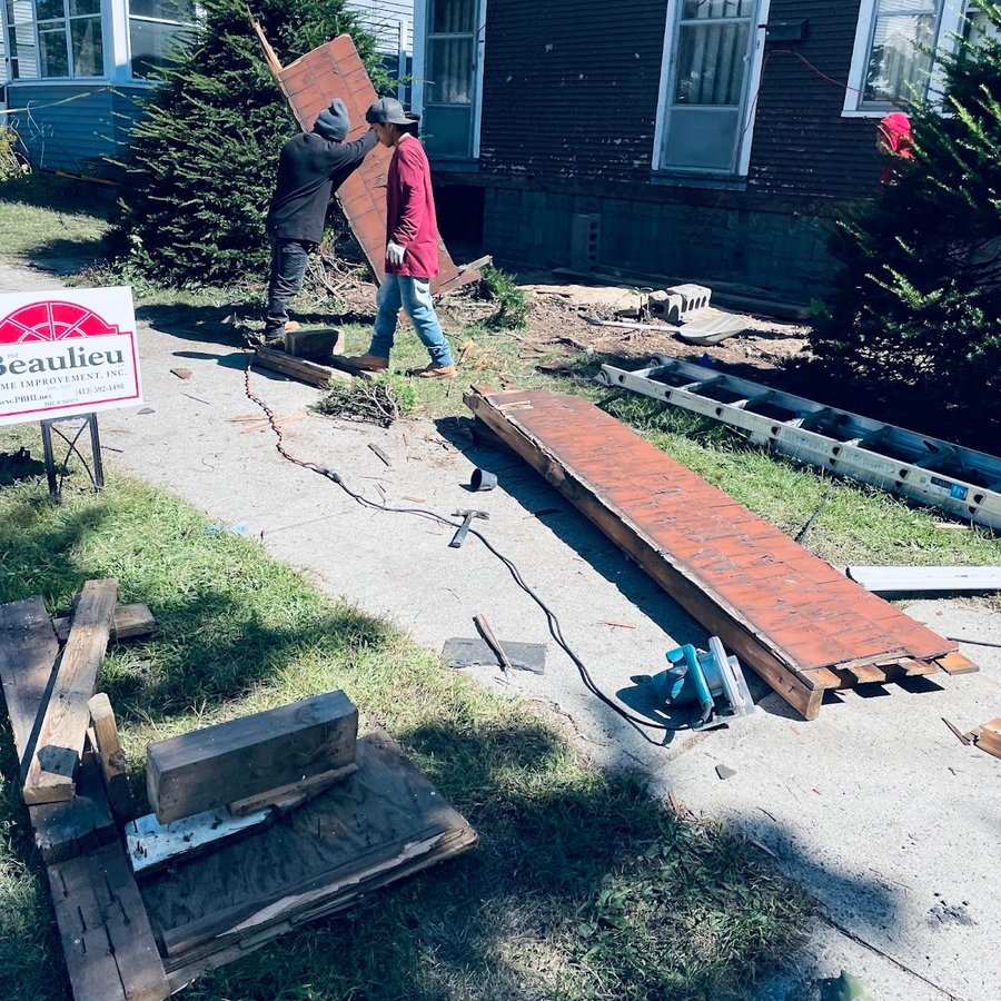 Lawndale Terrace Garden Park (Tennis Court)