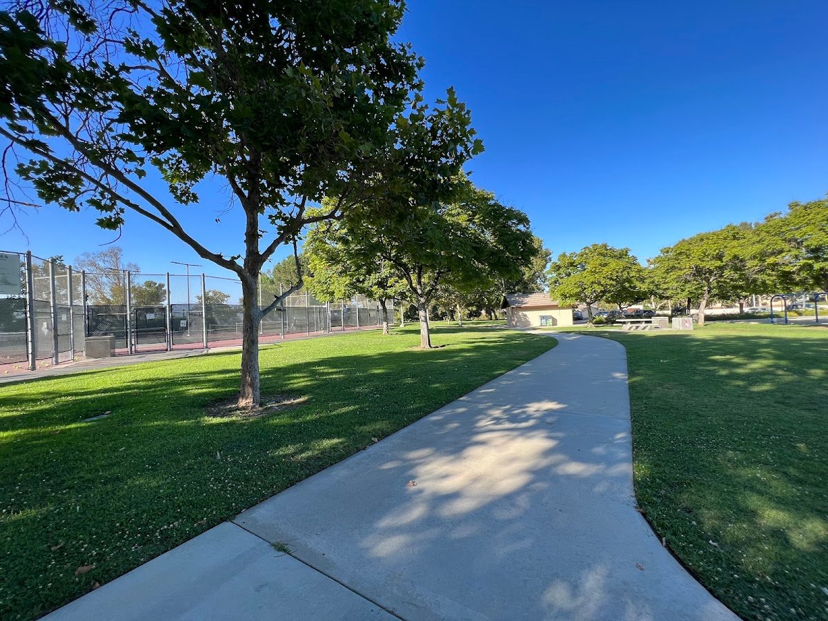 Ronald Reagan Park (Tennis Court)