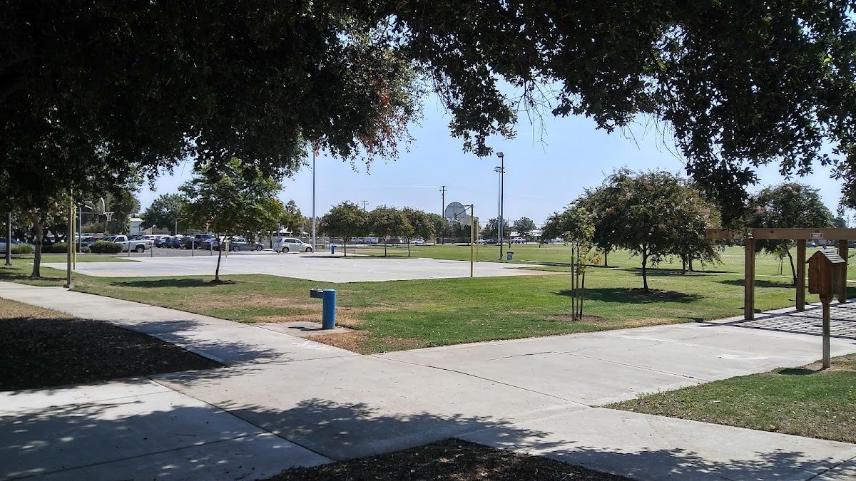 Sierra Bicentennial Park