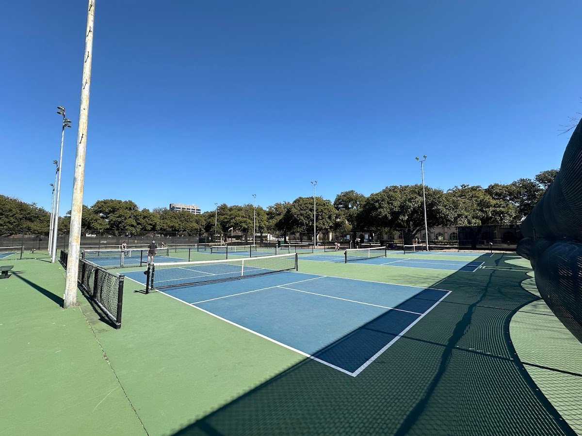 Cole Park Tennis Courts