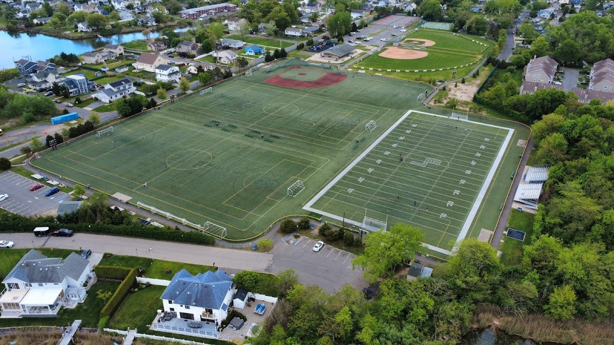 Manahasset Creek Park