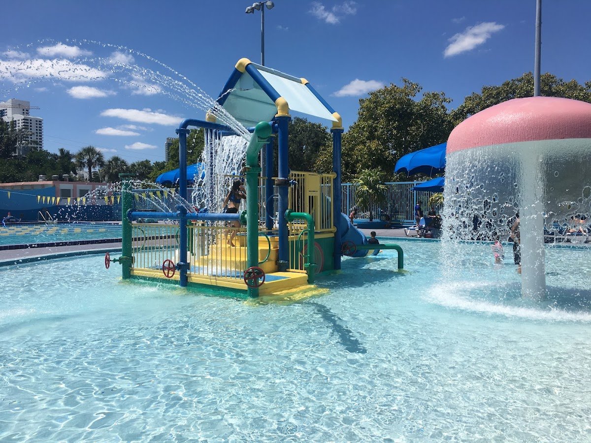 Flamingo Park Pickleball Courts