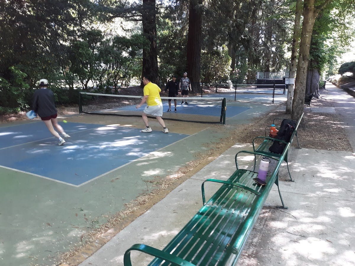 Laurelhurst Park (Tennis Court)