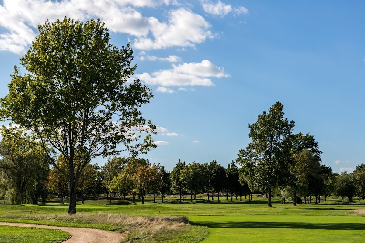 The Woodmere Club (Tennis Court)