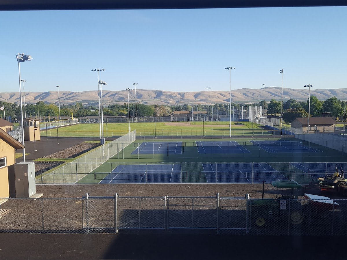 Eisenhower High School Tennis Courts