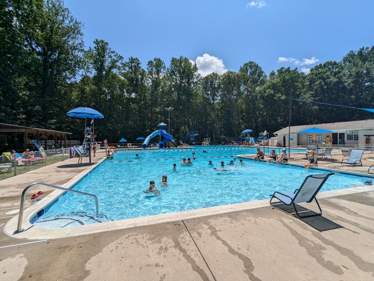 Orange Hunt Swim & Tennis Club (Tennis Court)