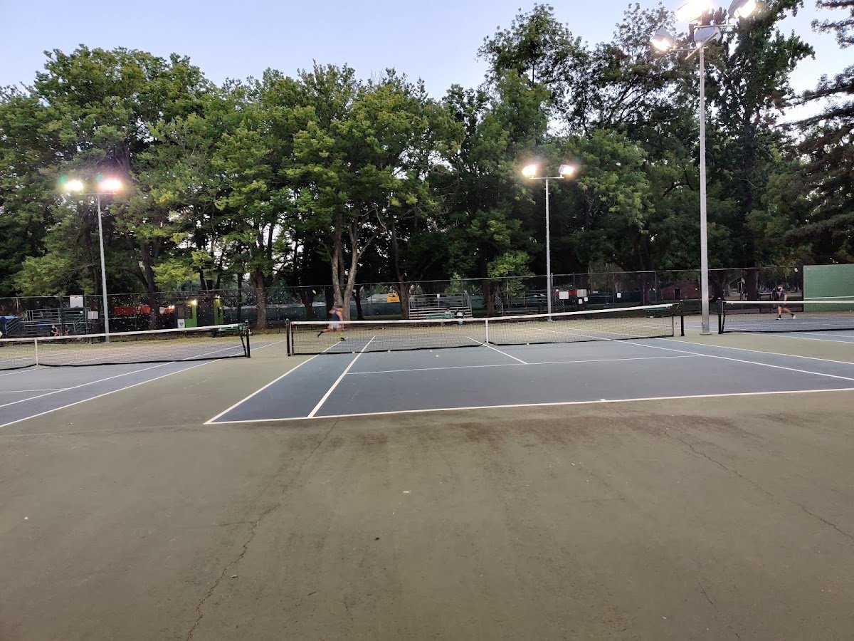 R. Burnett Miller Park (Tennis Court)
