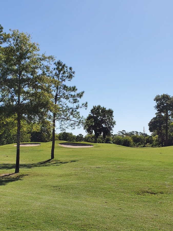 Raveneaux Country Club