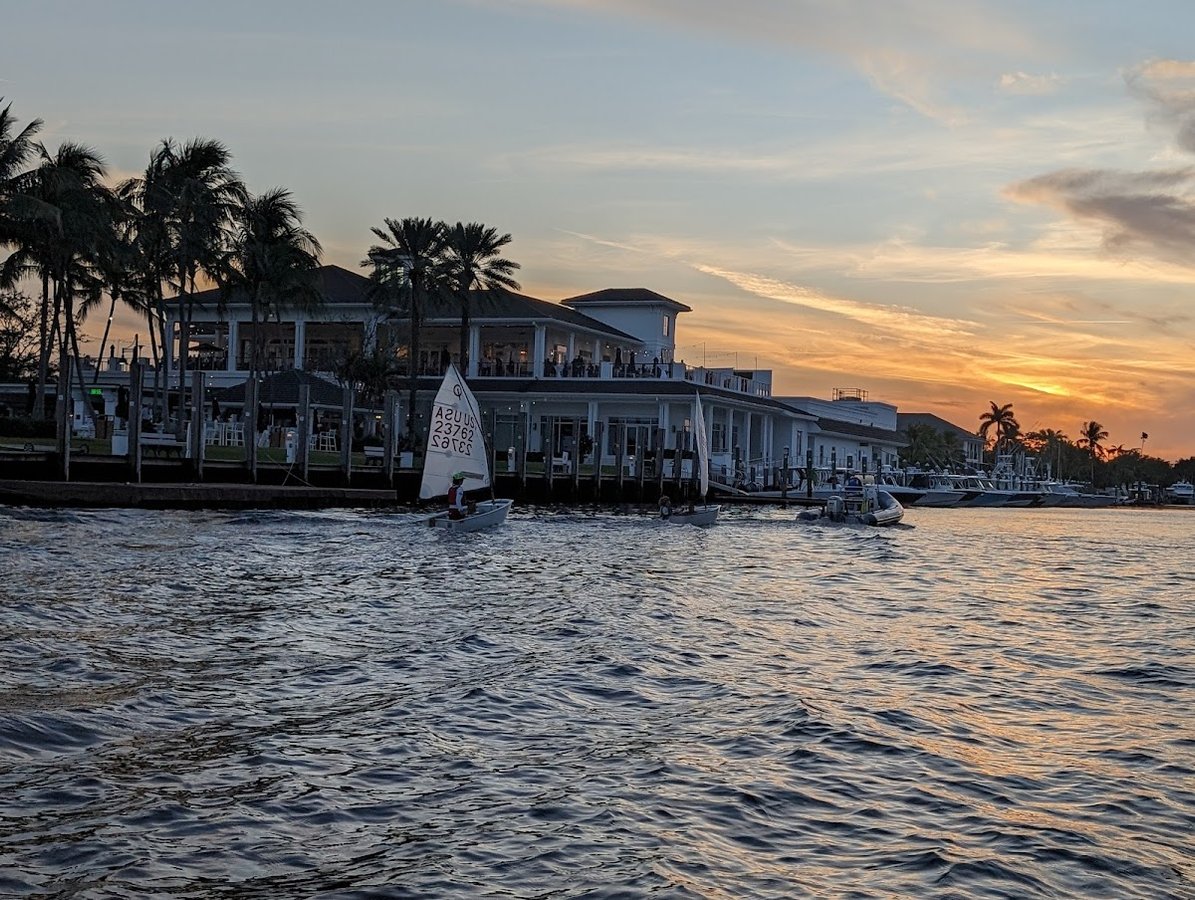 Lauderdale Yacht Club (Tennis Court)
