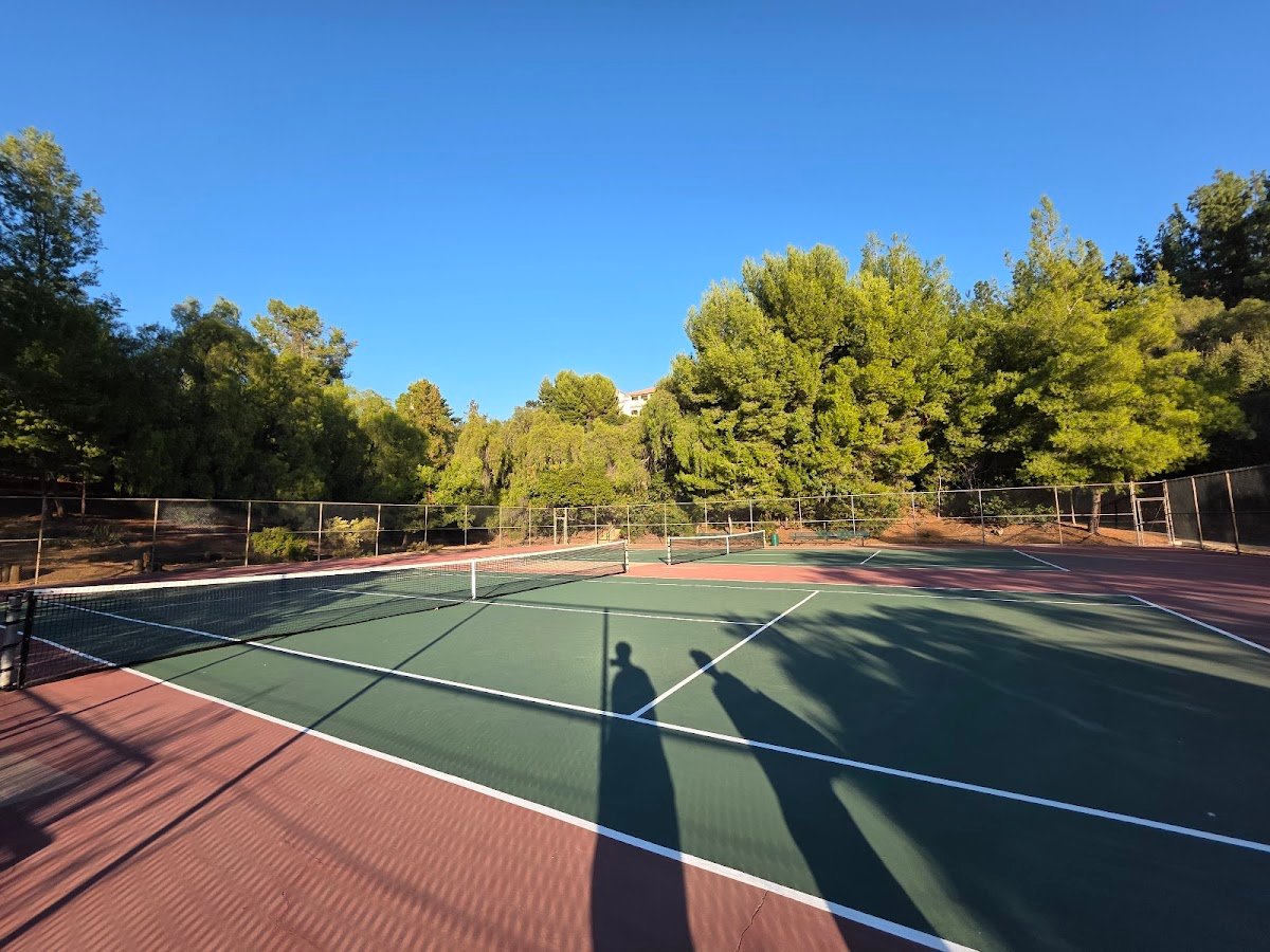 Olive Hills Park (Tennis Court)