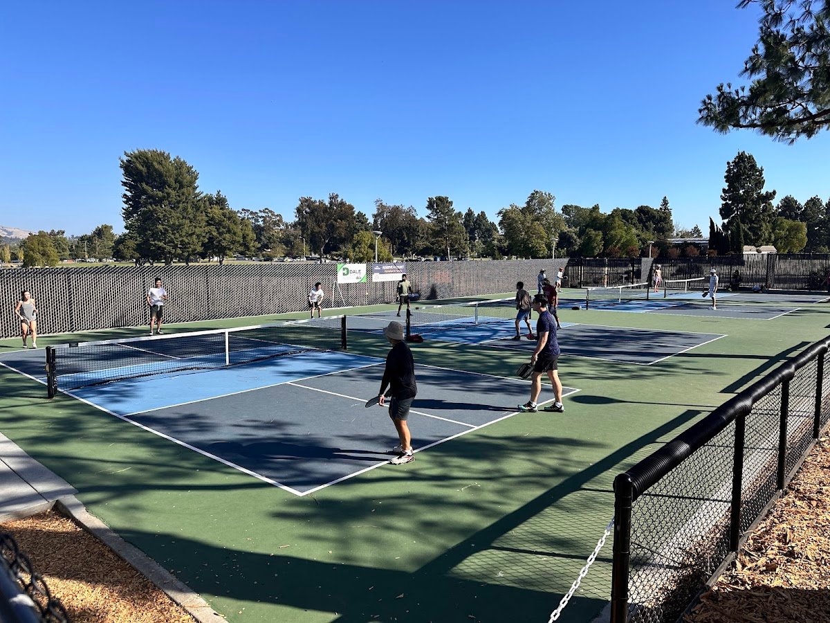 Central Park Knoll Pickleball Courts