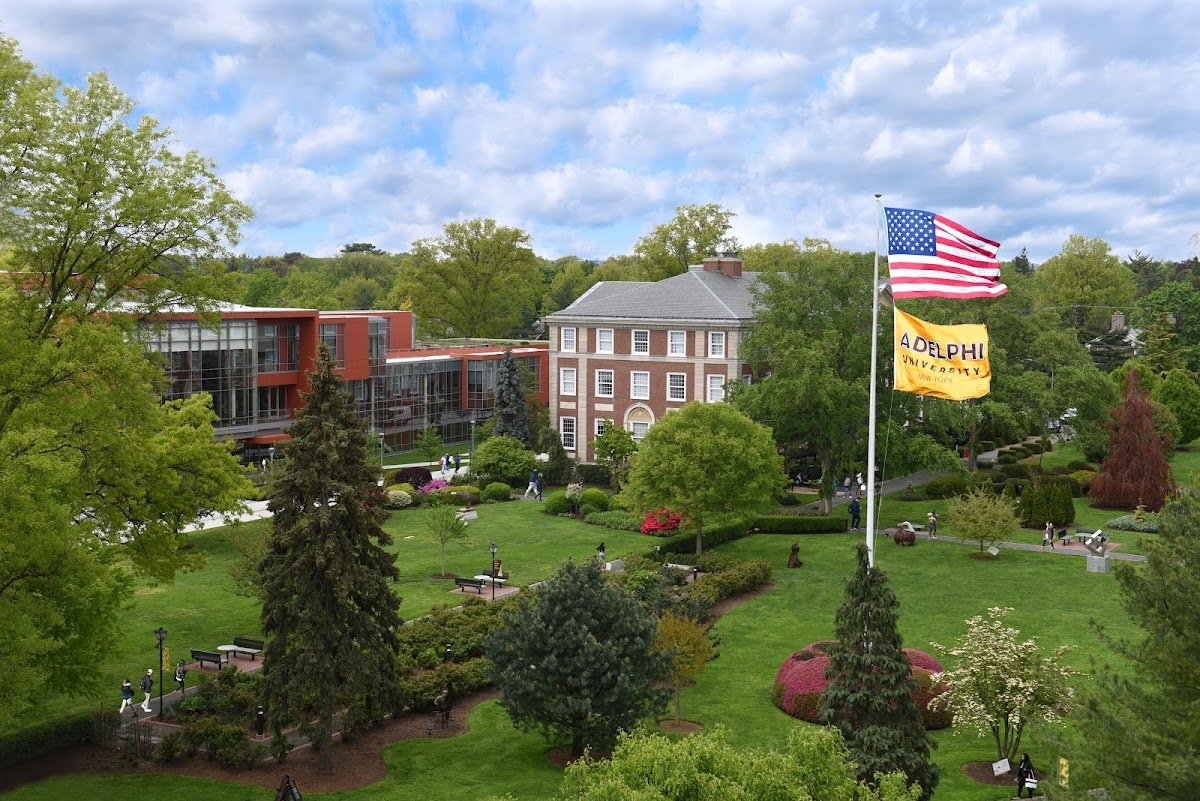 Adelphi University Tennis Courts