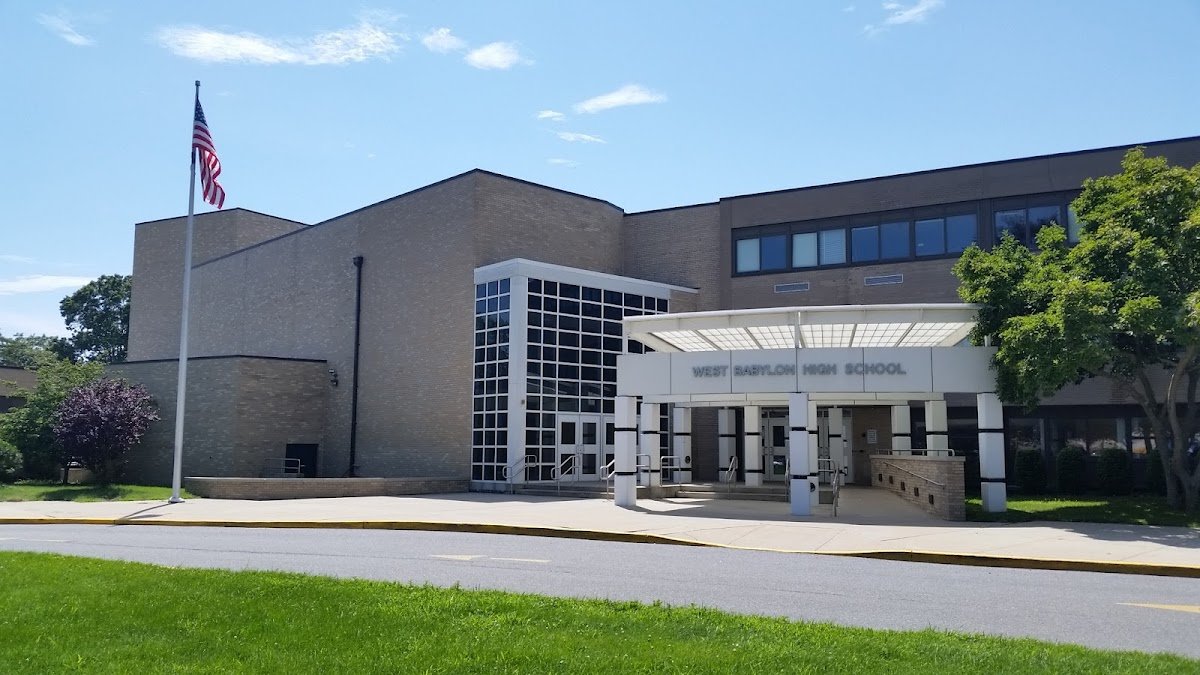 West Babylon Senior High School