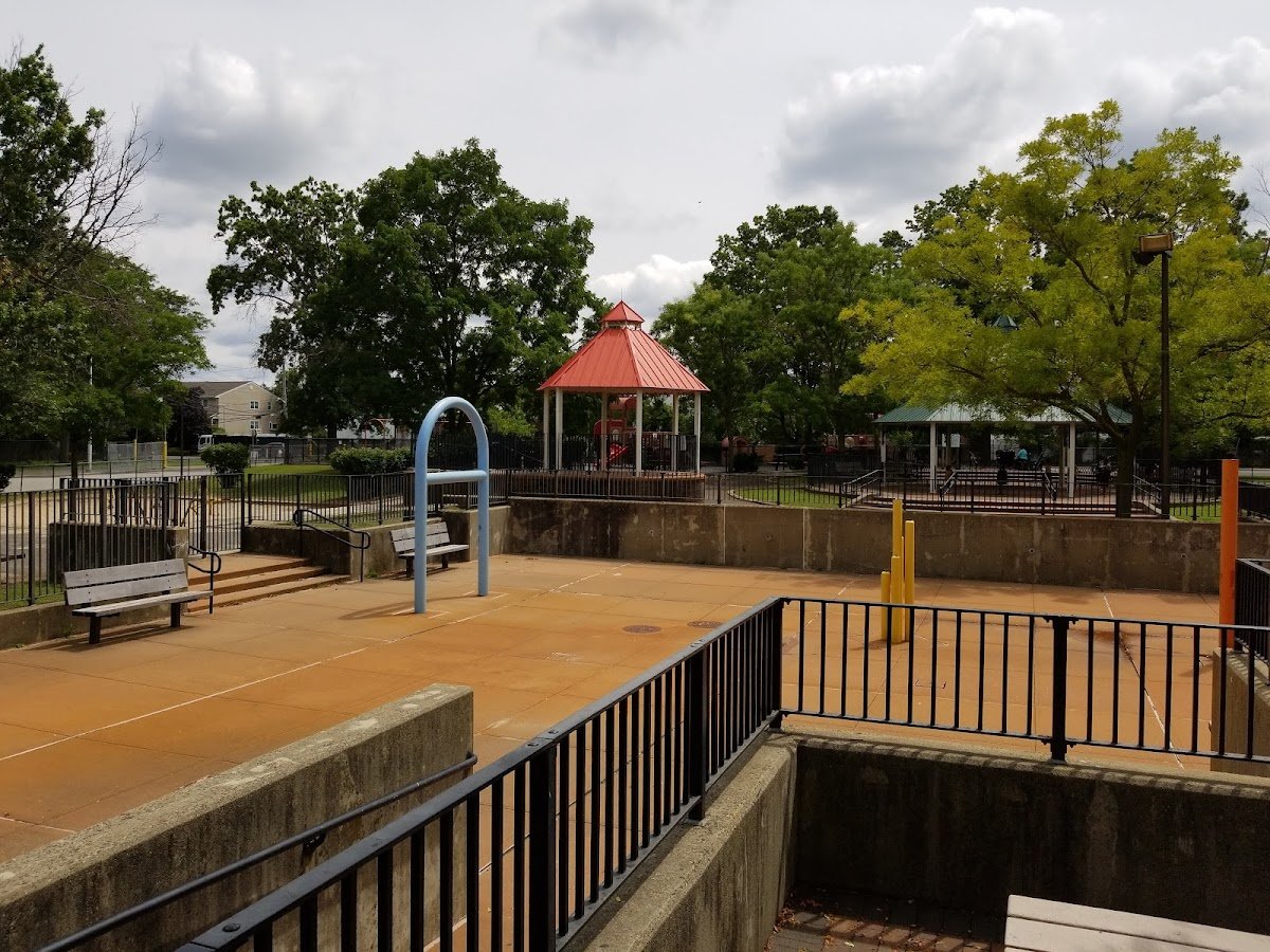 North Woodmere Park (Tennis Court)