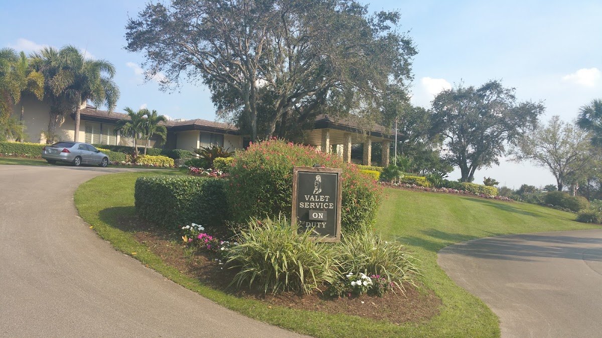 Mayacoo Lakes Country Club (Tennis Court)