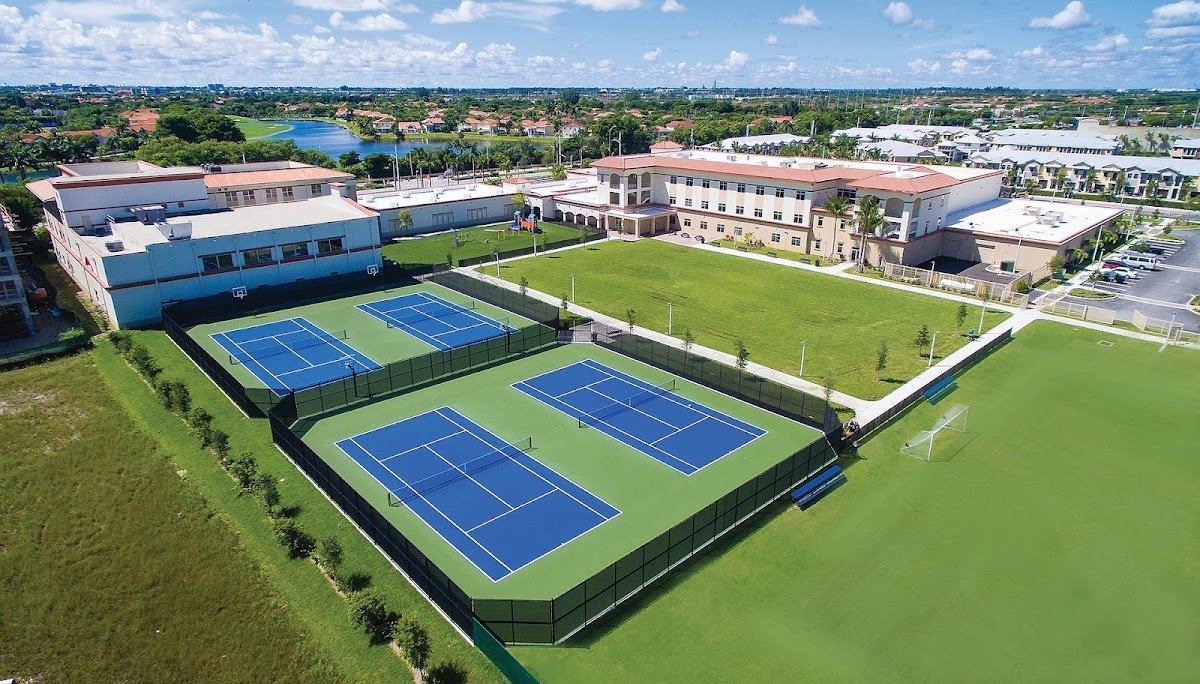 Divine Savior Academy High School