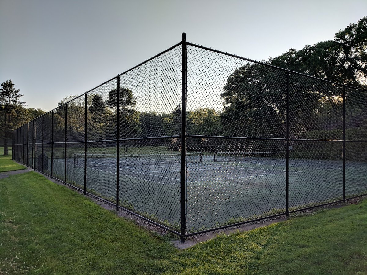 Highlands Park (Tennis Court)