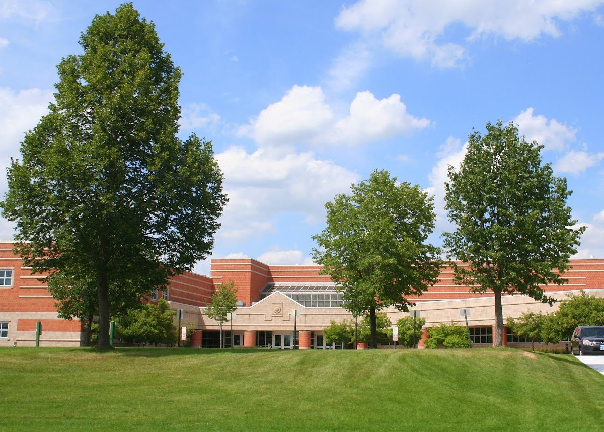 Maple Grove Middle School (Tennis Court)