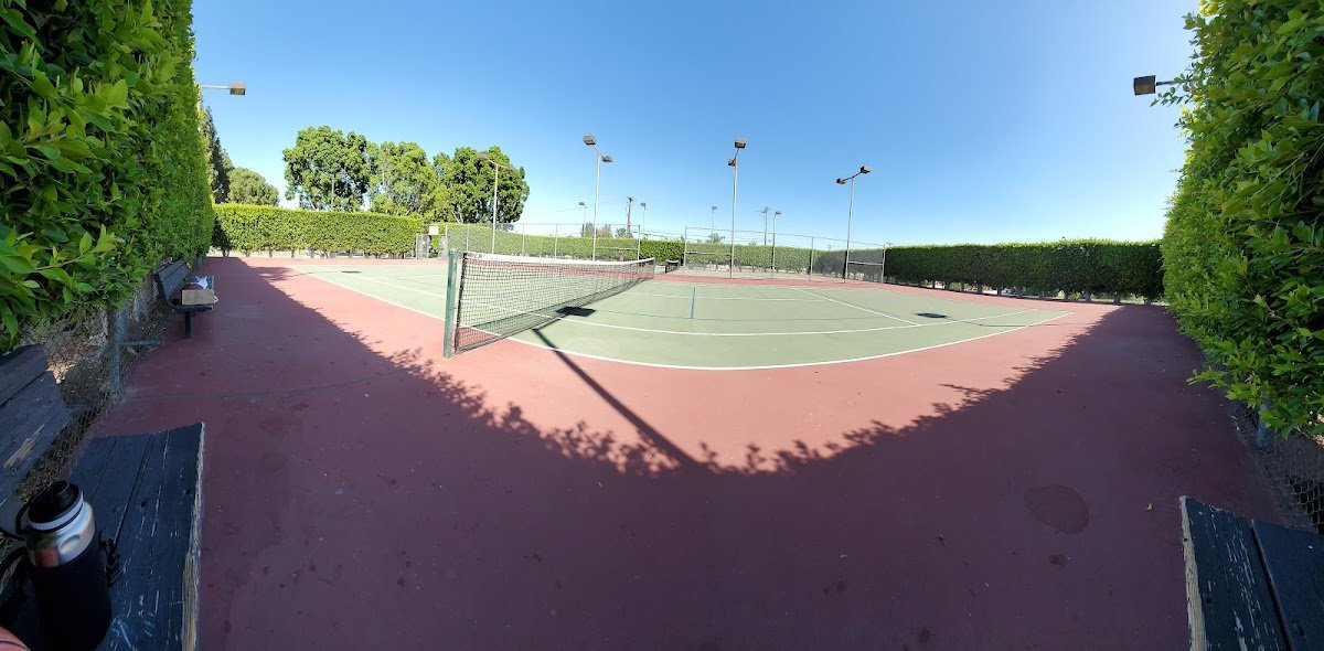La Mirada City Gardenhill Park (Tennis Court)
