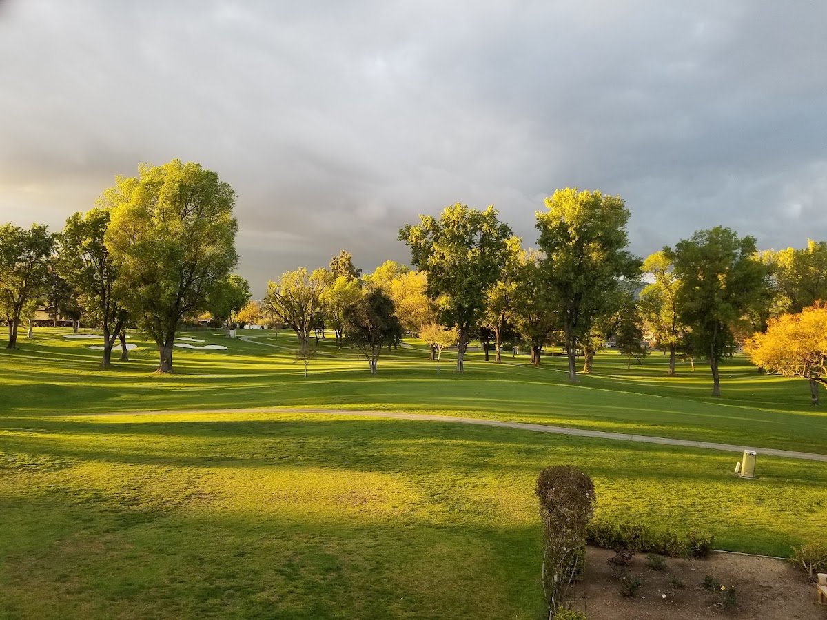 South Hills Country Club (Tennis Court)