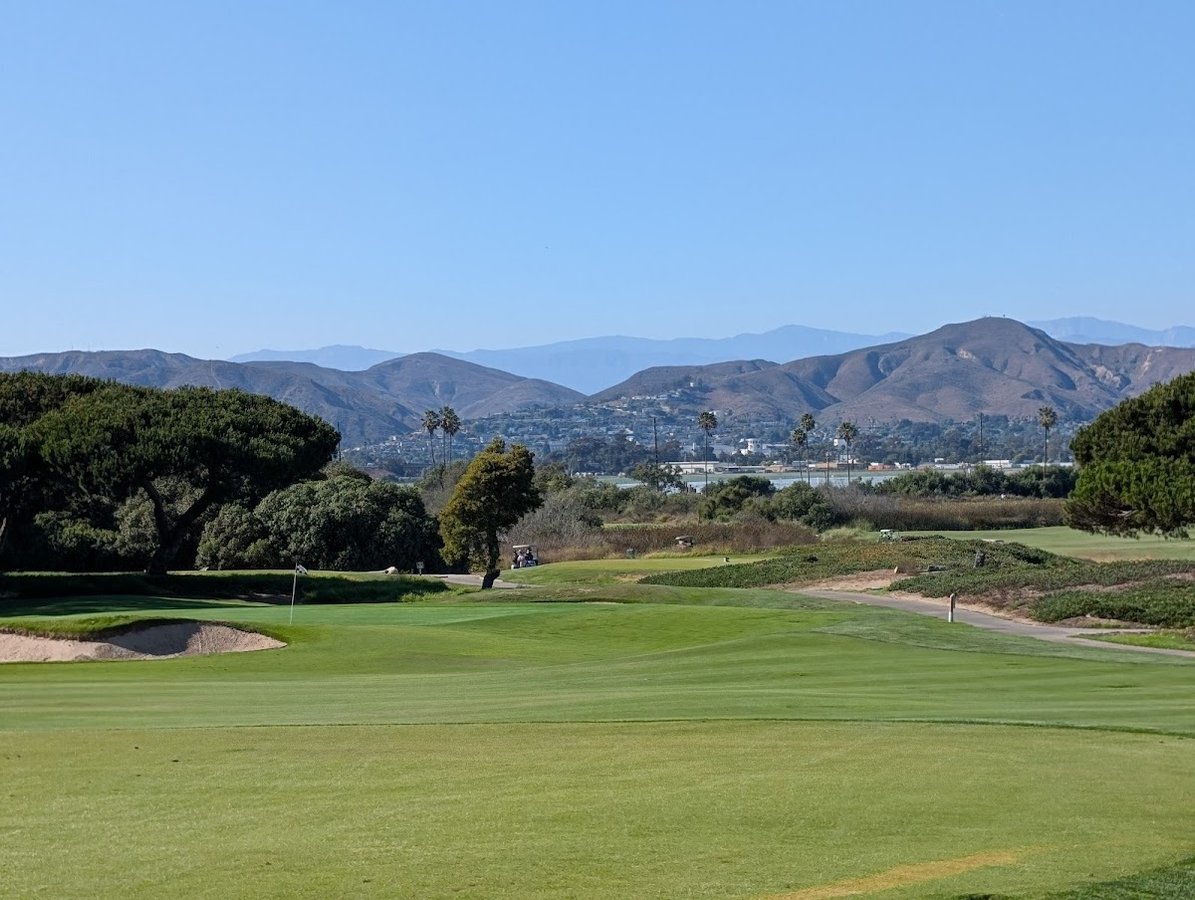 Olivas Links Golf Course