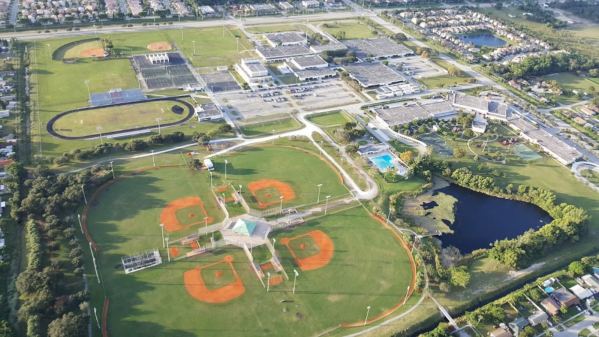 Santaluces Community High School