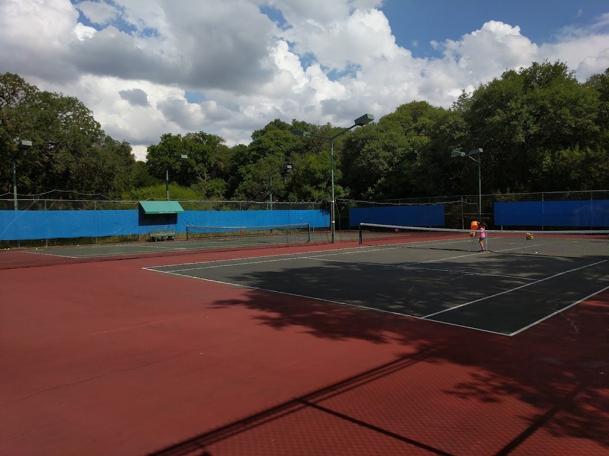 Hunters Creek Swim & Racquet Club