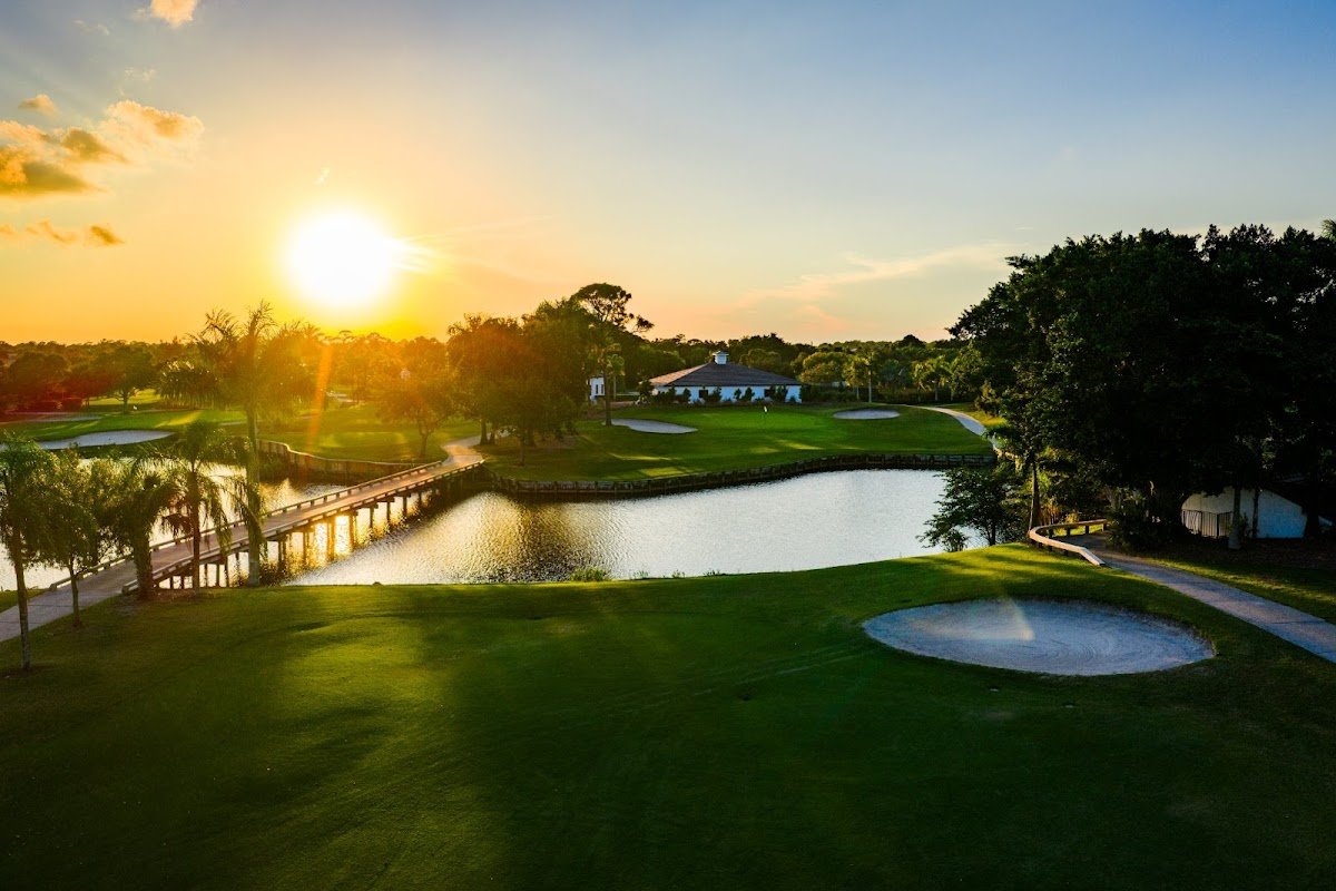 Palm Cove Golf & Yacht Club