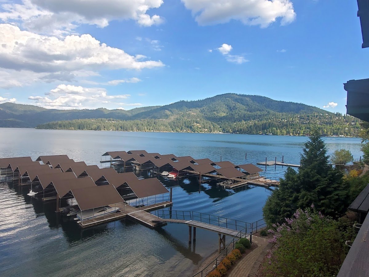 Hayden Lake Country Club (Tennis Court)