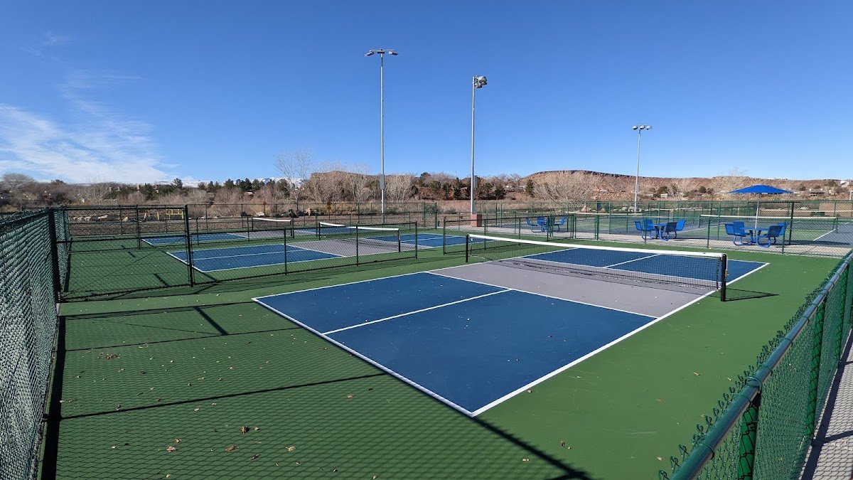 Bloomington Park (Tennis Court)