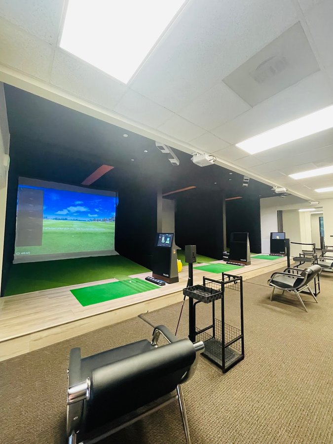 Orange People Indoor Golf