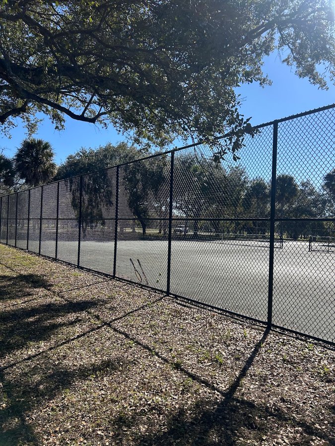 Topeekeegee Yugnee Park (Tennis Court)