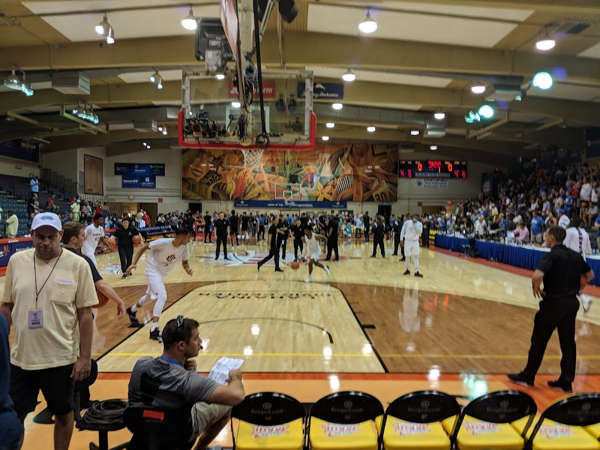 Lahaina Civic Center