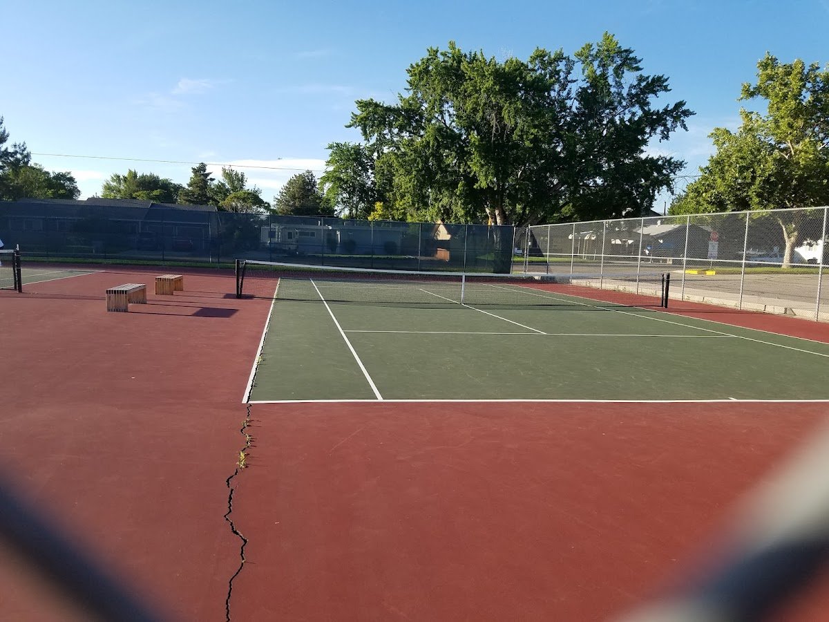Borah High School Tennis Courts (Tennis Court)
