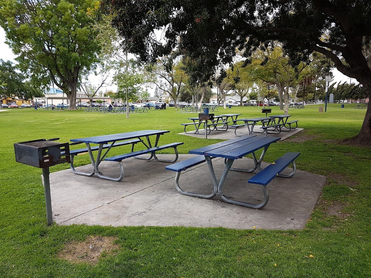 Bell Gardens Veterans Park