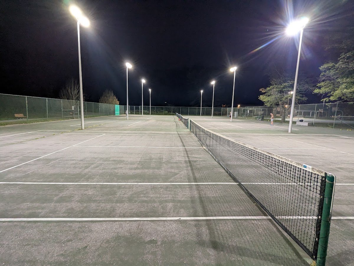 Meadowbrook Local Park (Tennis Court)