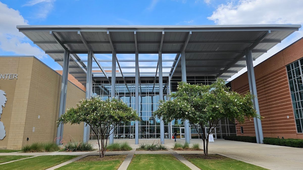 Lowery Freshman Center (Tennis Court)