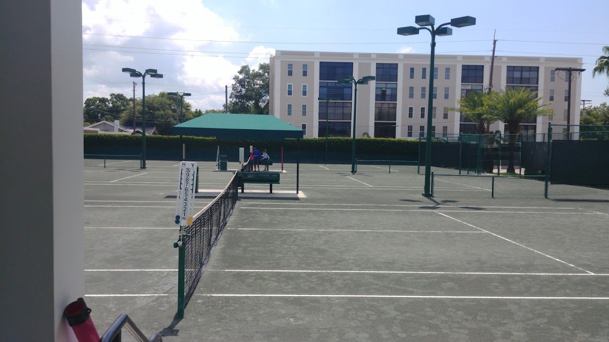 Palma Ceia Country Club (Tennis Court)