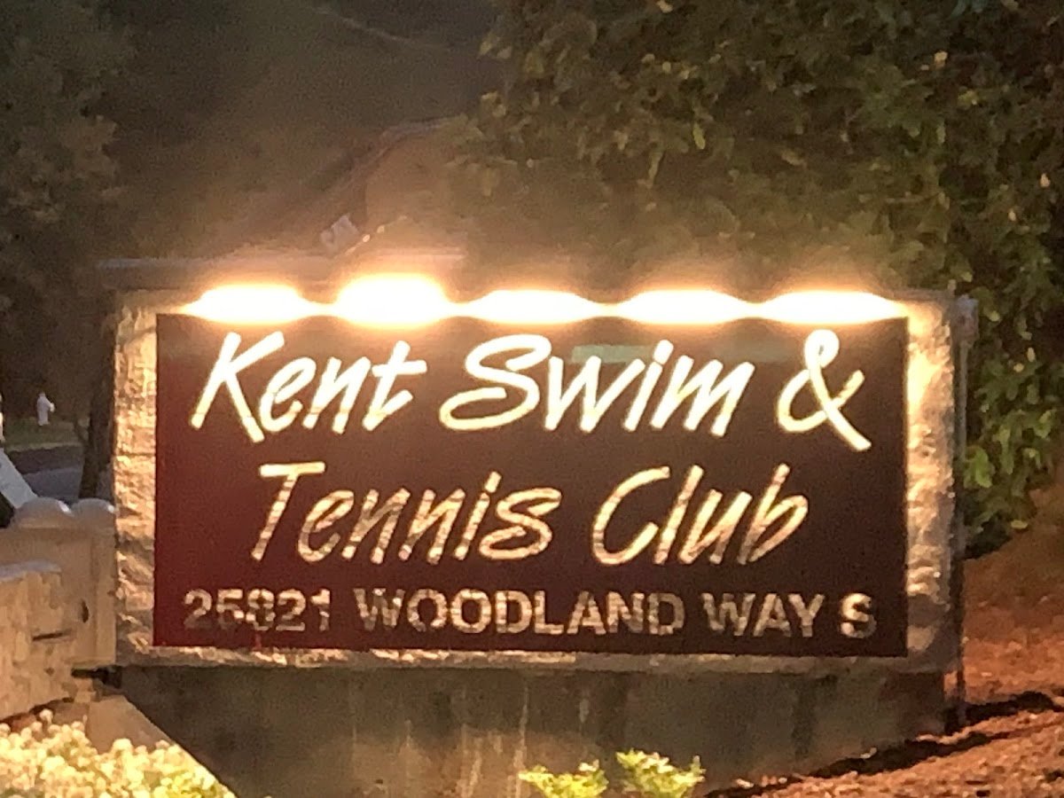 Kent Swim & Tennis Club (Tennis Court)