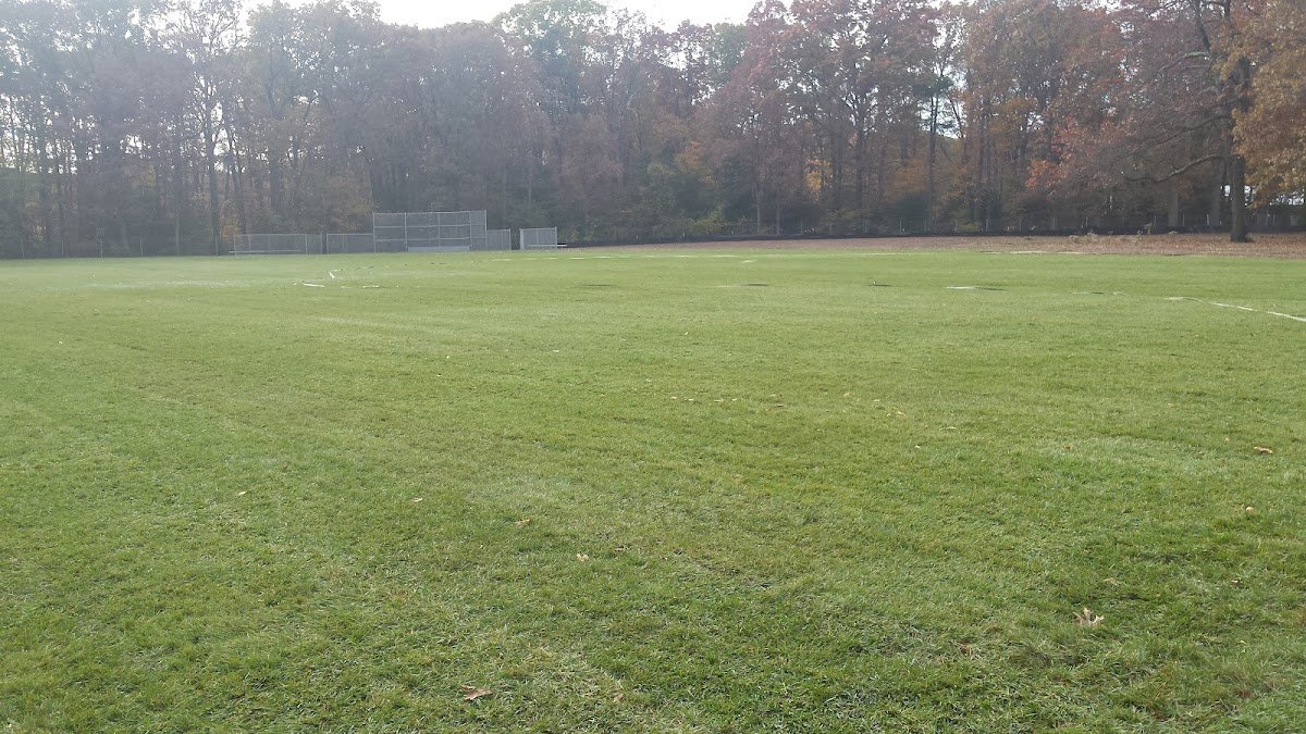 Rolling Knolls Elementary School (Tennis Court)