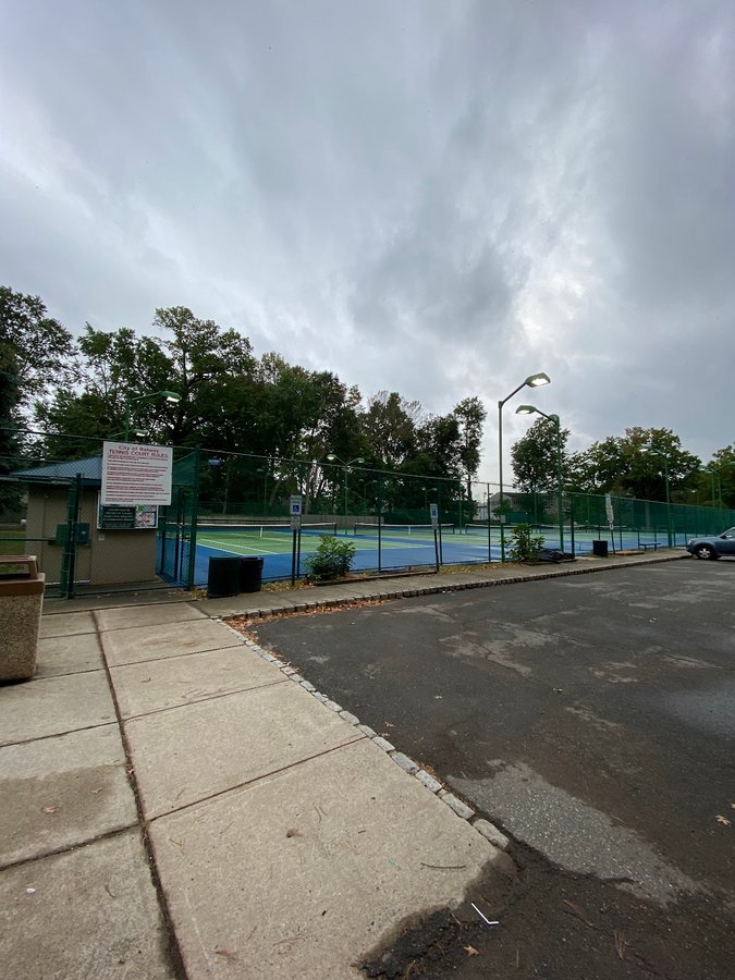 Berzinec Park Tennis Courts