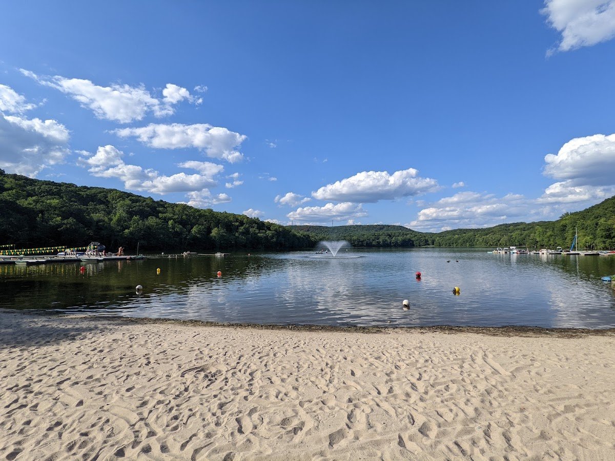 Lake Valhalla Club (Tennis Court)