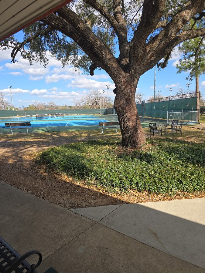 Homer Ford Tennis Center – tennis court in Houston