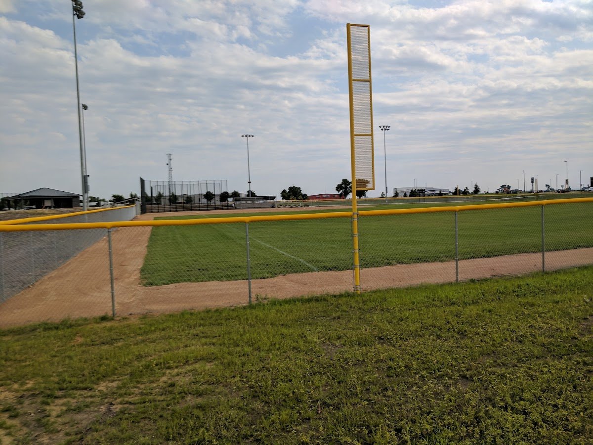 Marshall High School Tennis Courts