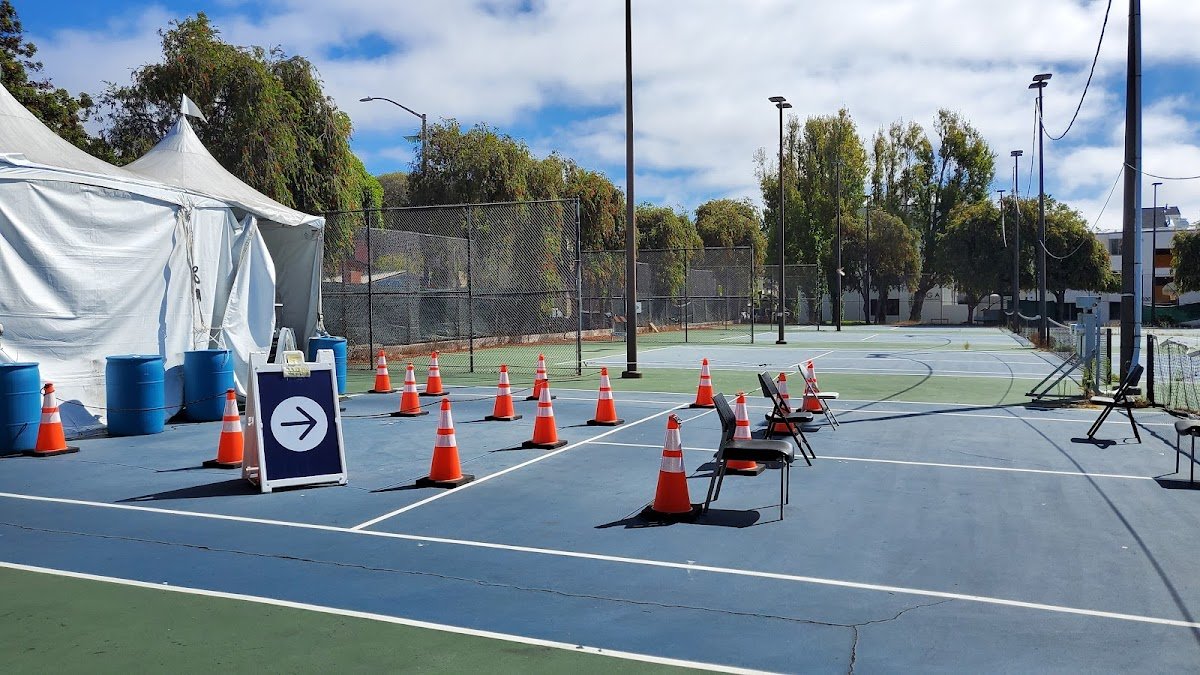 Ella Hill Hutch Community Center Tennis Courts