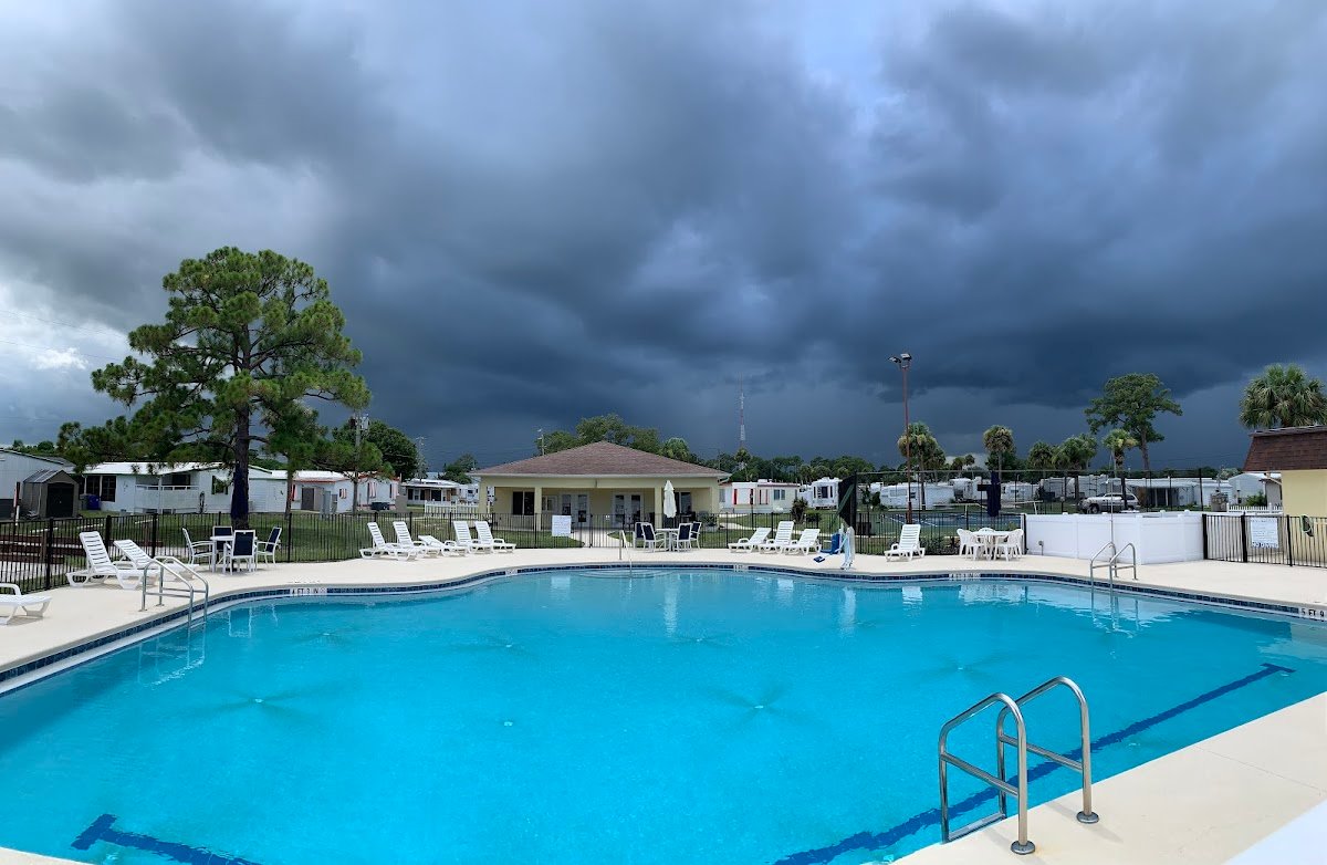 Whispering Palms RV Resort