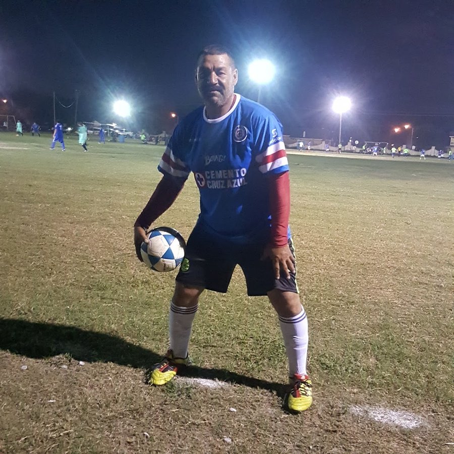 Soccer Games Güero Mena